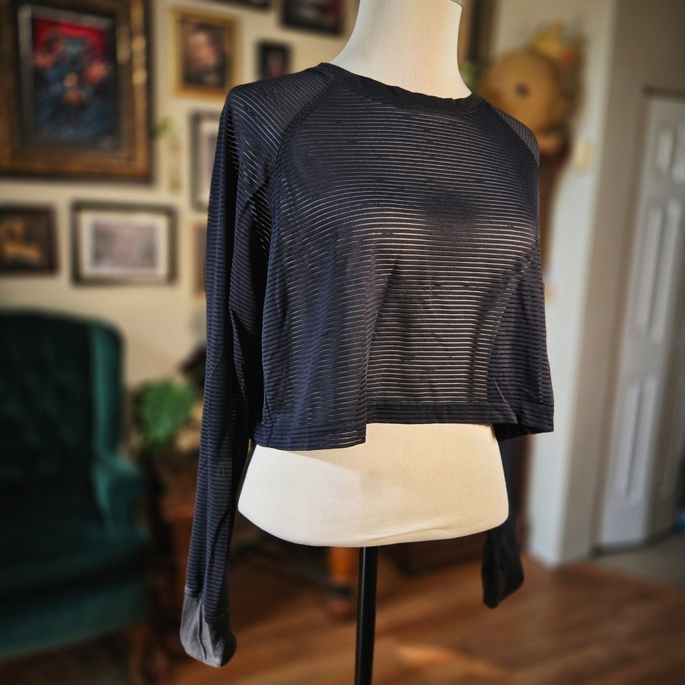 Mono B Mesh Crop Top Black Sheer Long Sleeve Striped Activewear Workout Shirt‎ M